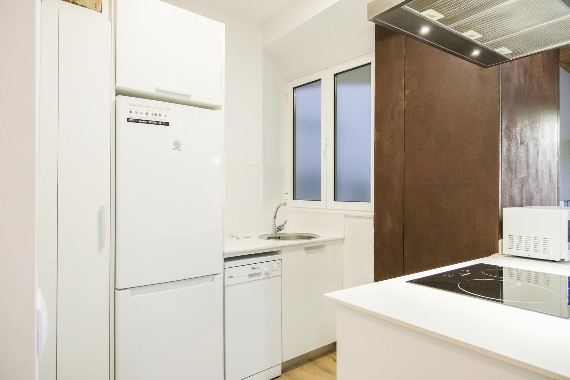 Ganganell Centre Apartamento Con Patio Бесалу Экстерьер фото